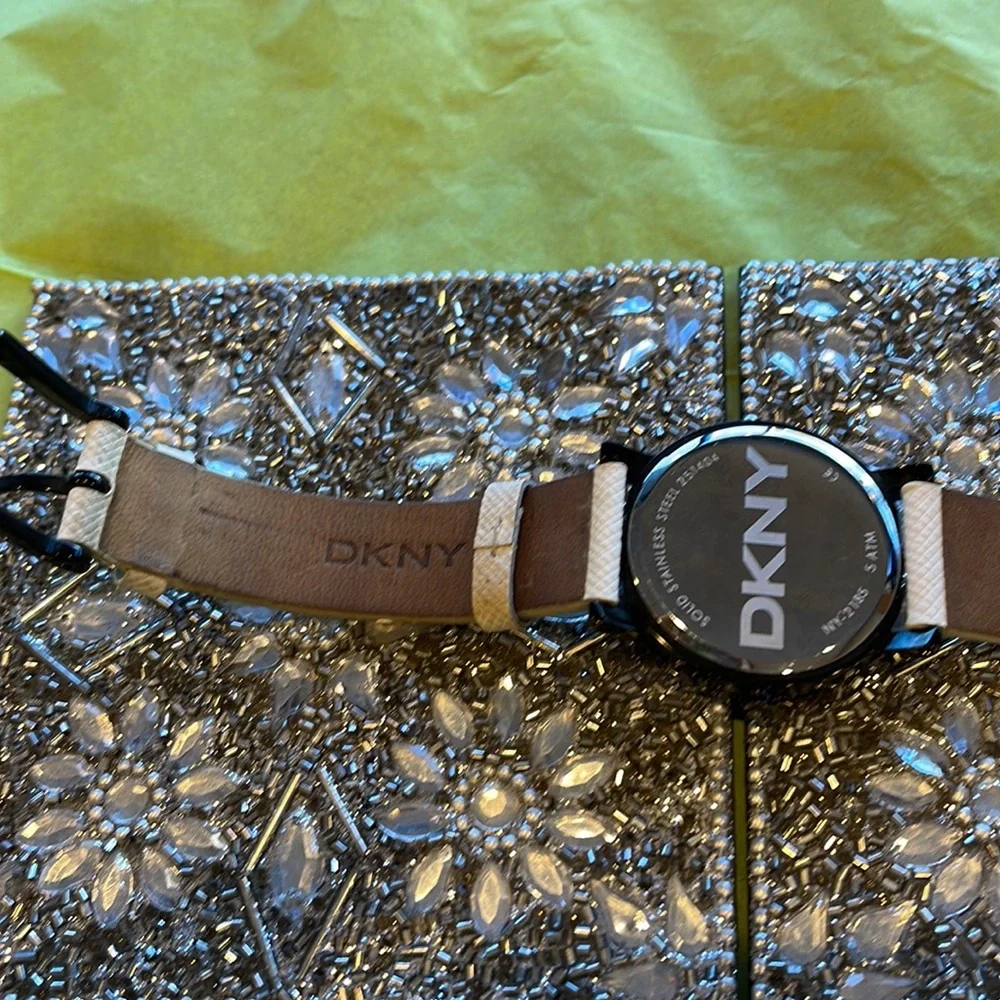 DKNY NY2185 Stainless Steel Women’s Watch – White Calfskin Leather Band